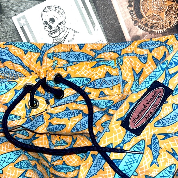 🐠 🦁 🐠• 🏖️ Vineyard Vines x Sun’s Out… Vibes